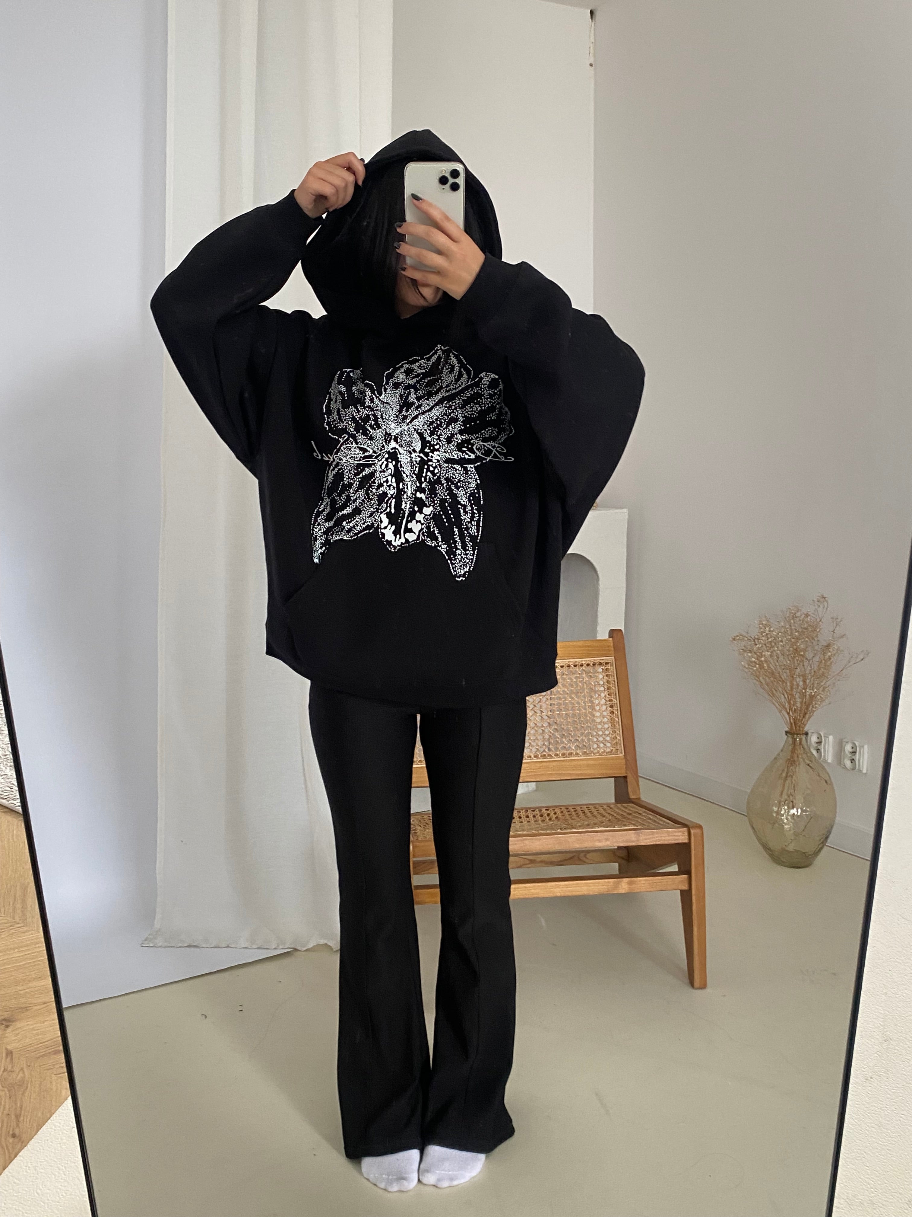 BLUZA Z KAPTUREM DIVINE SOUL BLACK