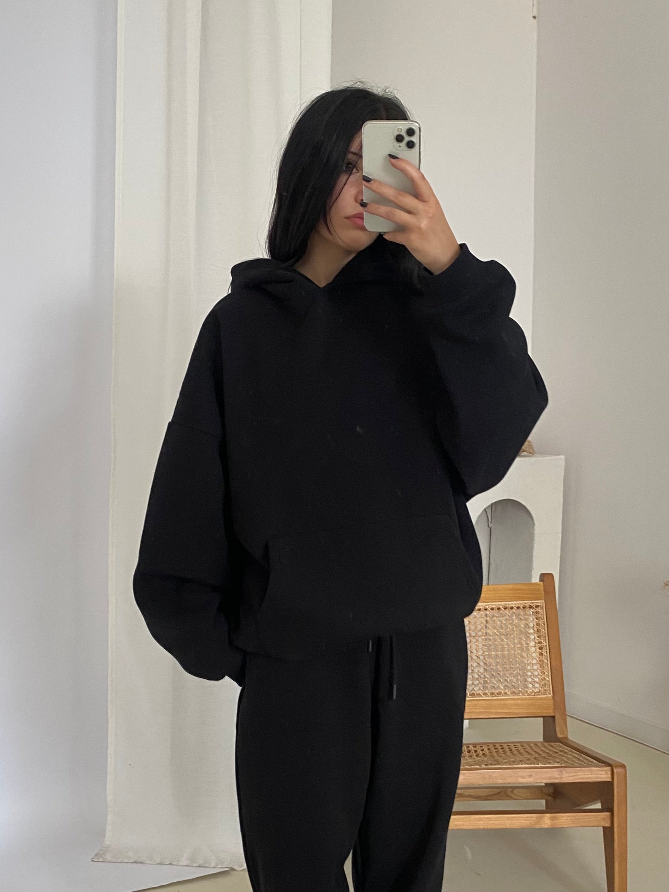 BLUZA Z KAPTUREM BASIC TRIPLE BLACK