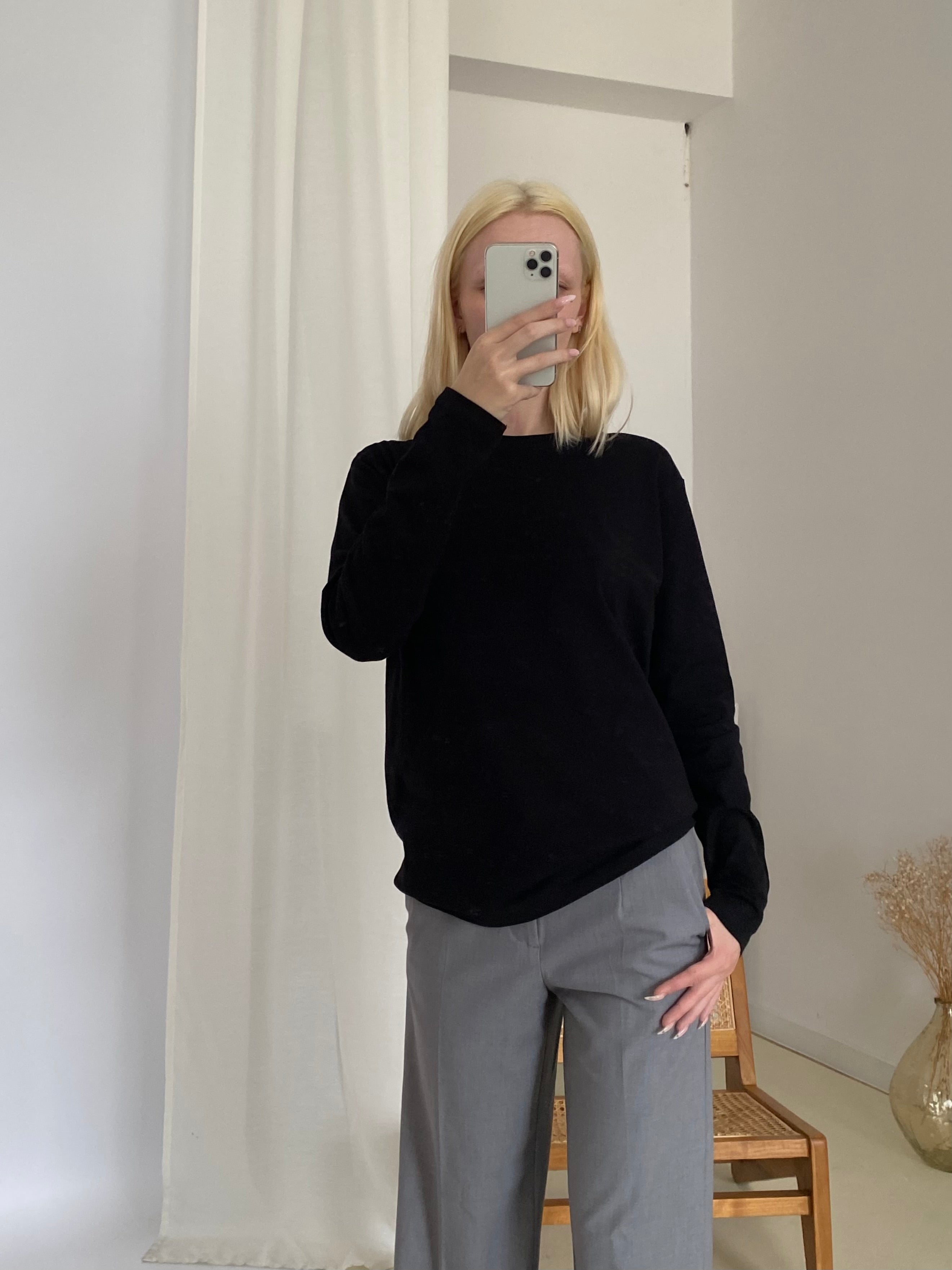 KOSZULKA Z DŁUGIM RĘKAWEM BASIC BLACK