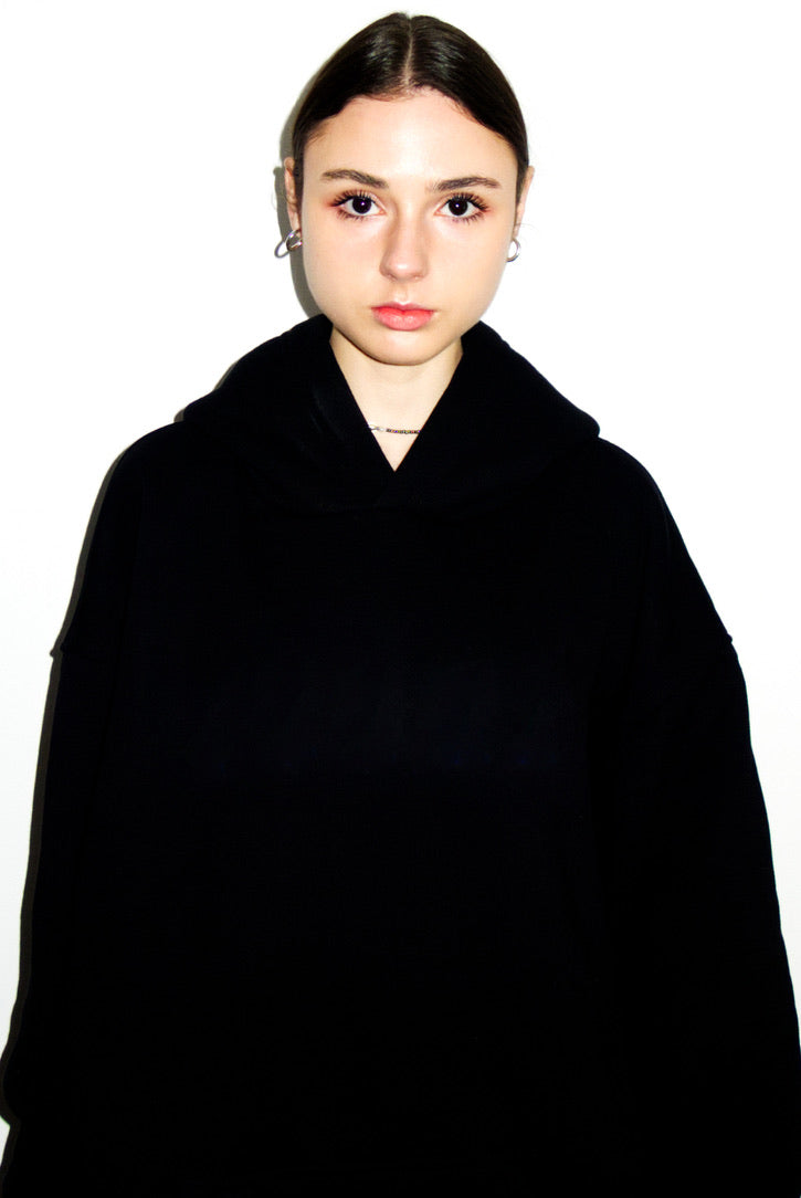 BLUZA Z KAPTUREM BLACK